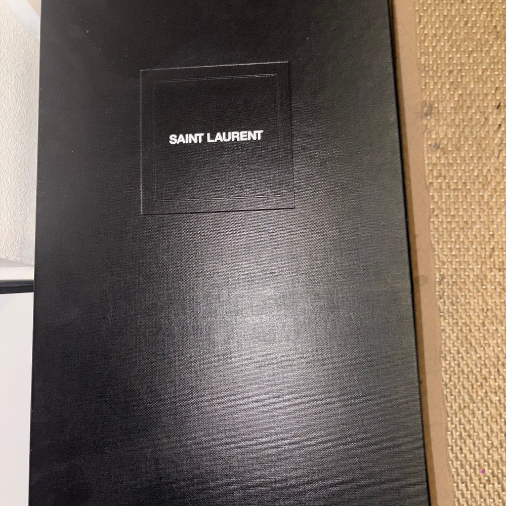 Saint Laurent box